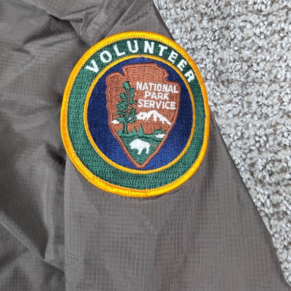 Patagonia Torrentshell H2No Rain Jacket Mens Small Brown National Park Service - Picture 3 of 12